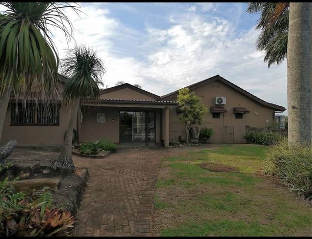 4 BEDROOM HOUSE FOR SALE IN SEA PARK